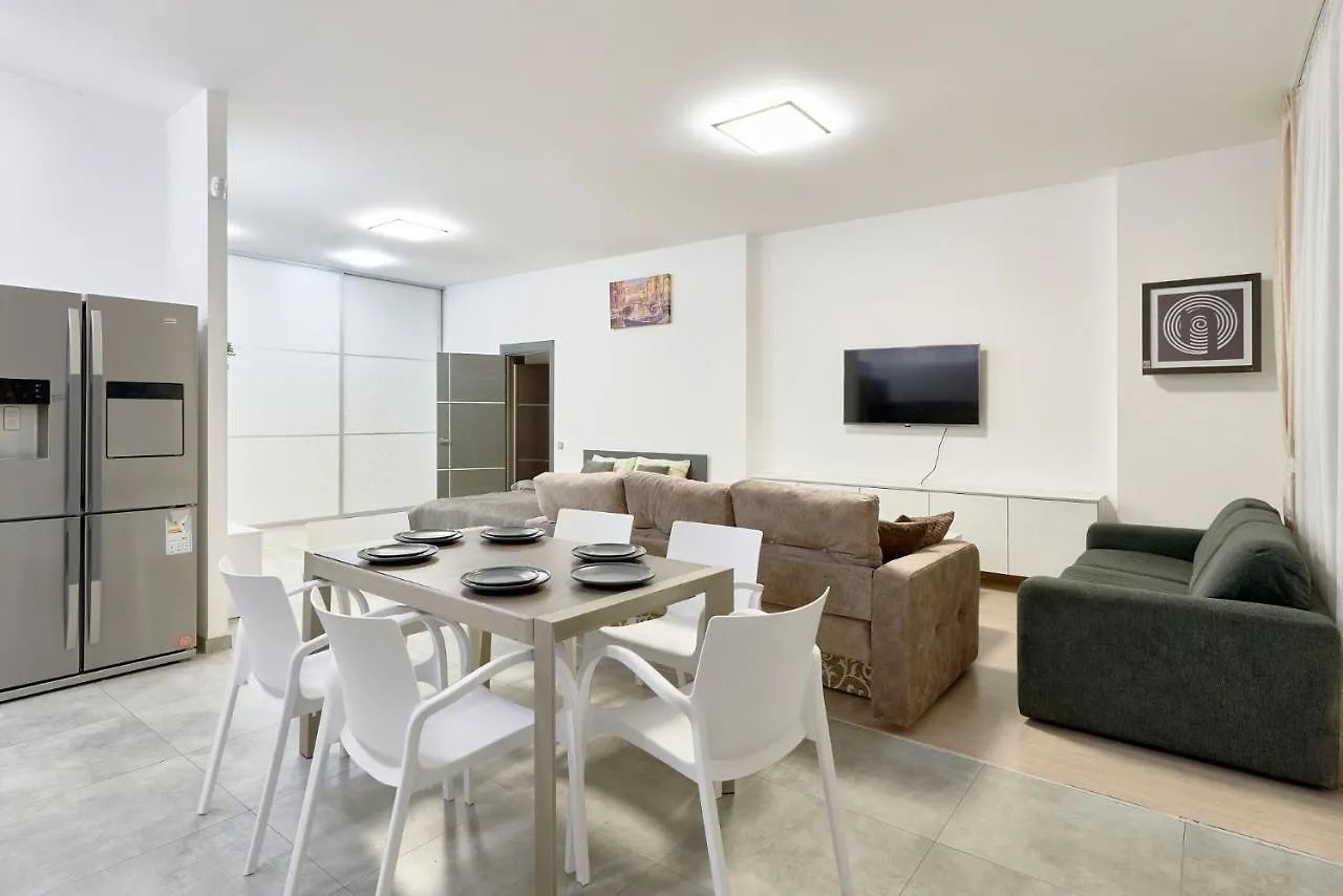 Apartment Новый Дом - Новый Ремонт 120 М2 - Метро Печерск Улица Евгения Коновальца 36Е